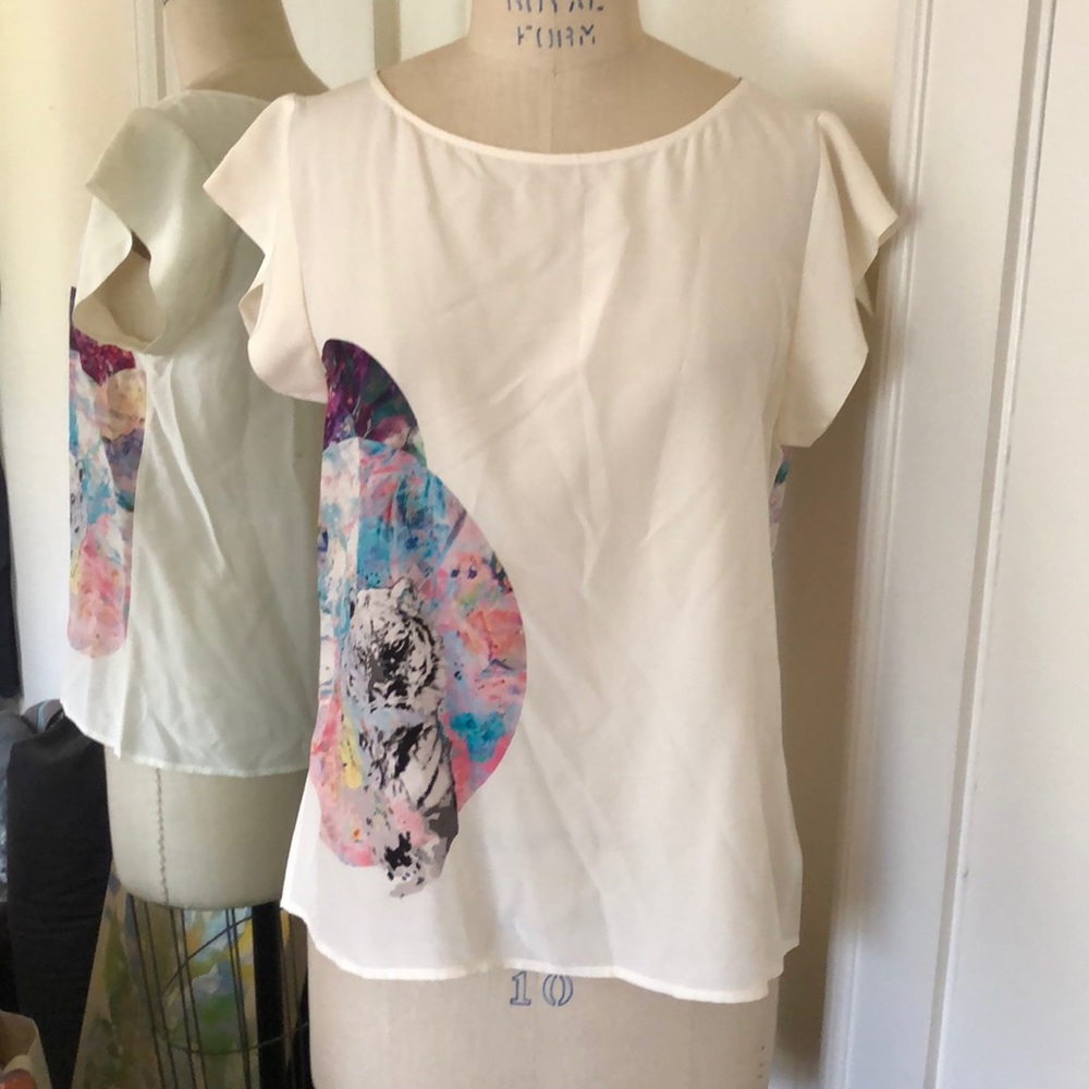 NWT Cynthia Vincent Tiger top!